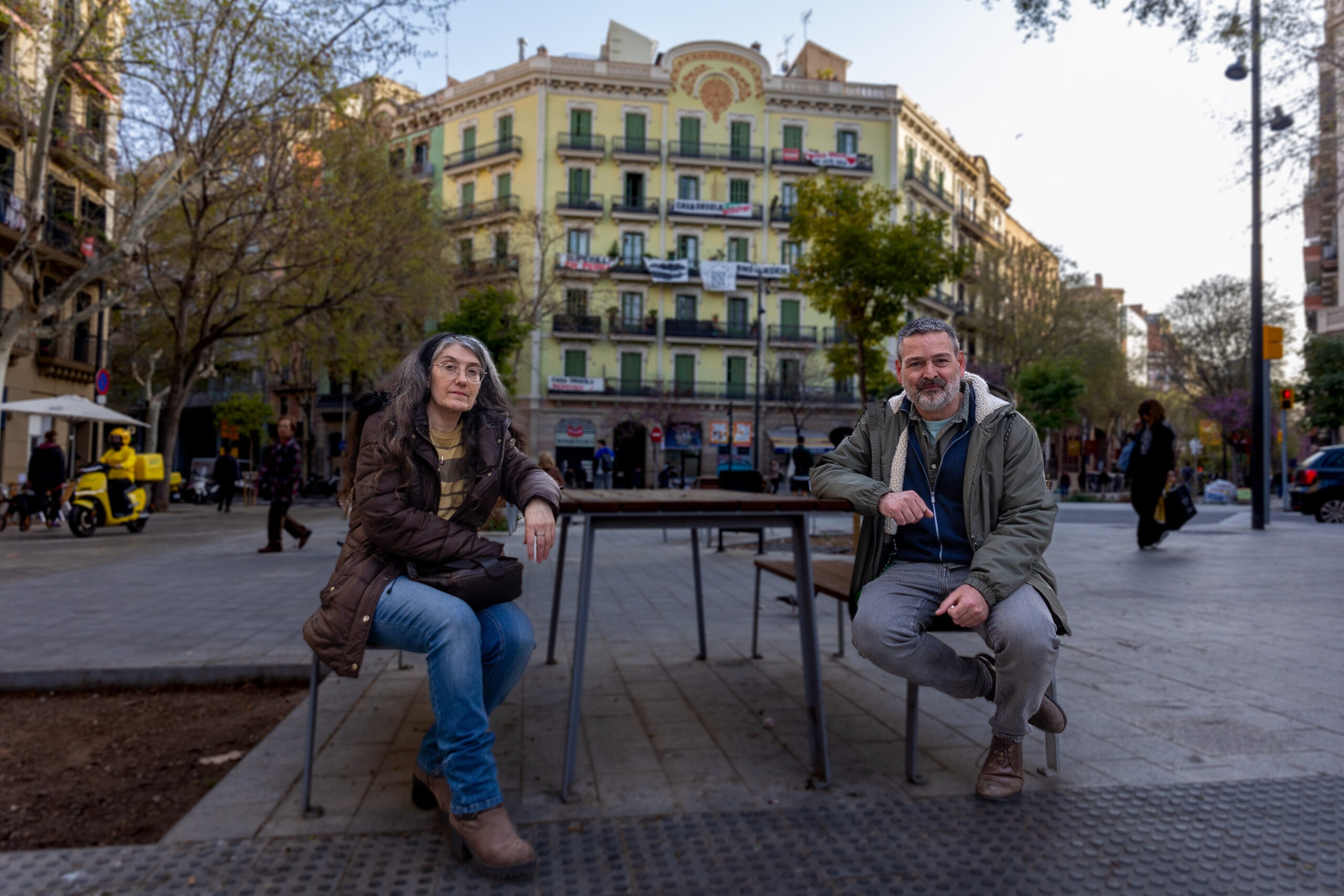 Seasonal rents are soaring and cornering tenants: “If they could, they would make contracts with us by the day”.