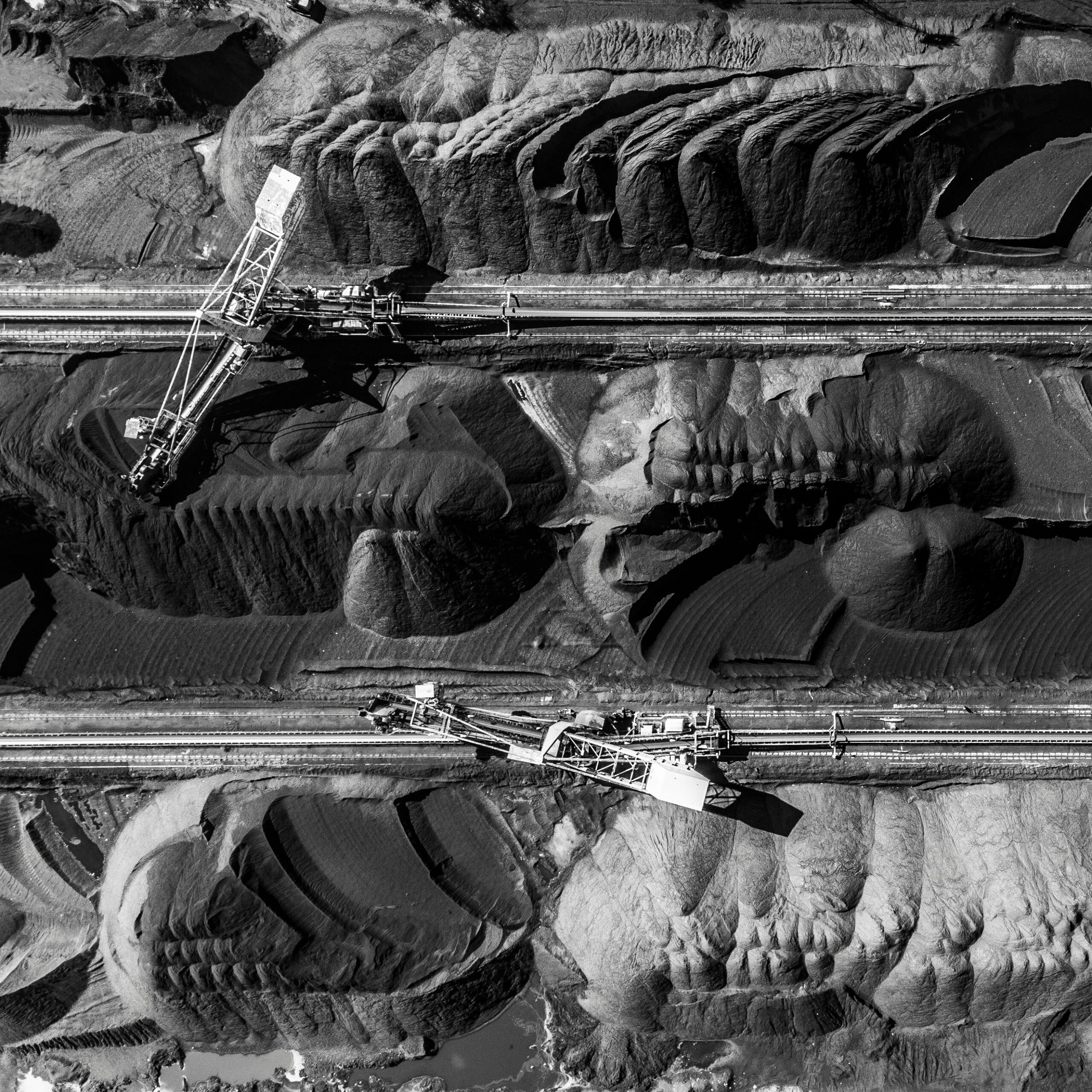 In Ukraine, burning coal is not the issue at the moment: the arsonists of war are 