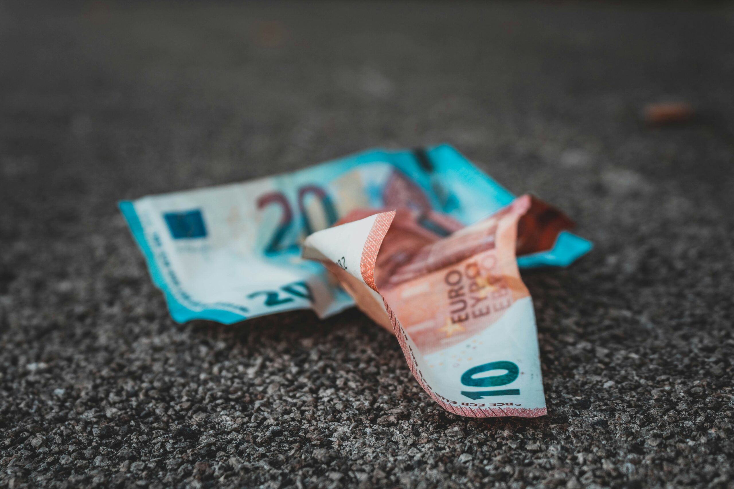 Europe divided by the New inflation Iron Curtain
